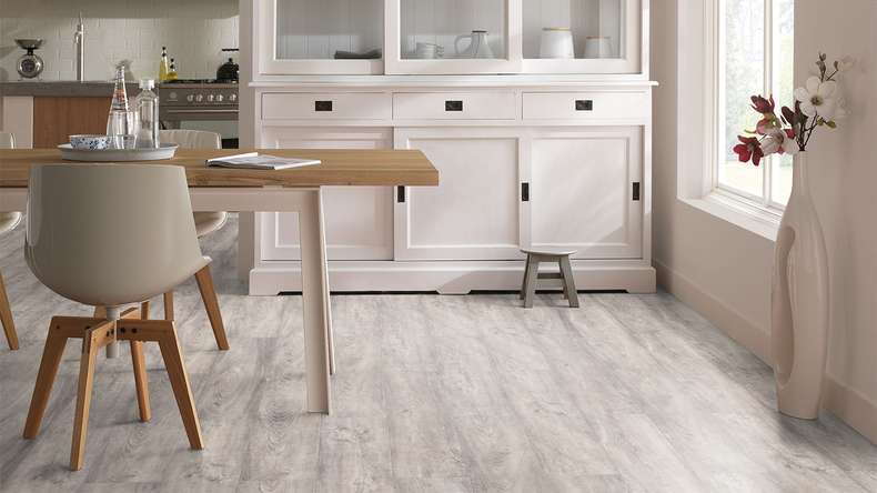Vinile adesivo Forbo Allura Wood 55 - Legno grezzo bianco (60151DR5)