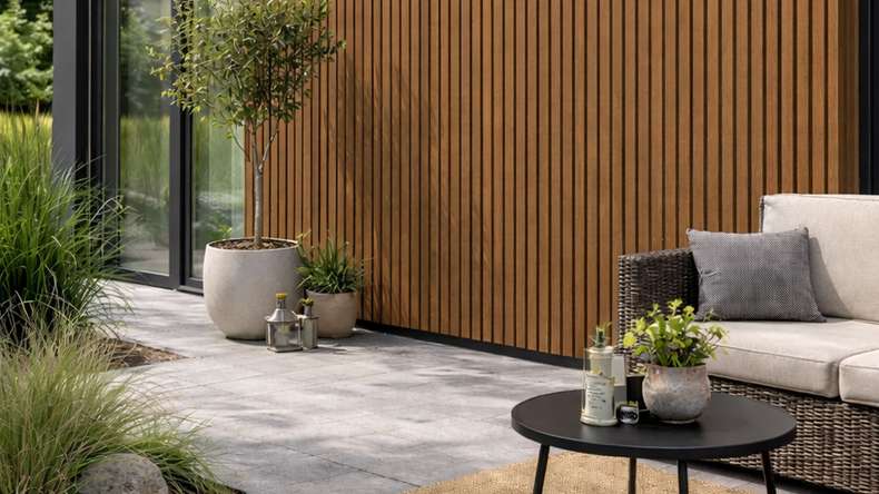 planeo DesignPro - Rivestimento per facciate in WPC Burma Teak | Nero 2900 x 175 mm