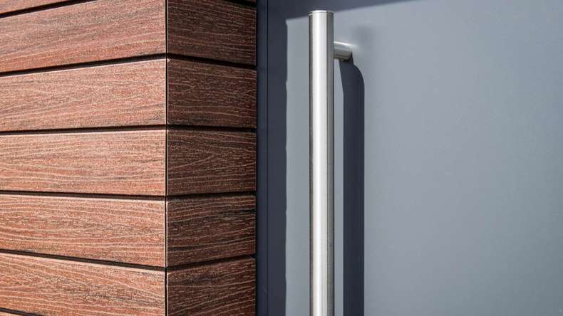 planeo Fassado - Rivestimento di facciata a strisce di WPC a rombi Prime maroon