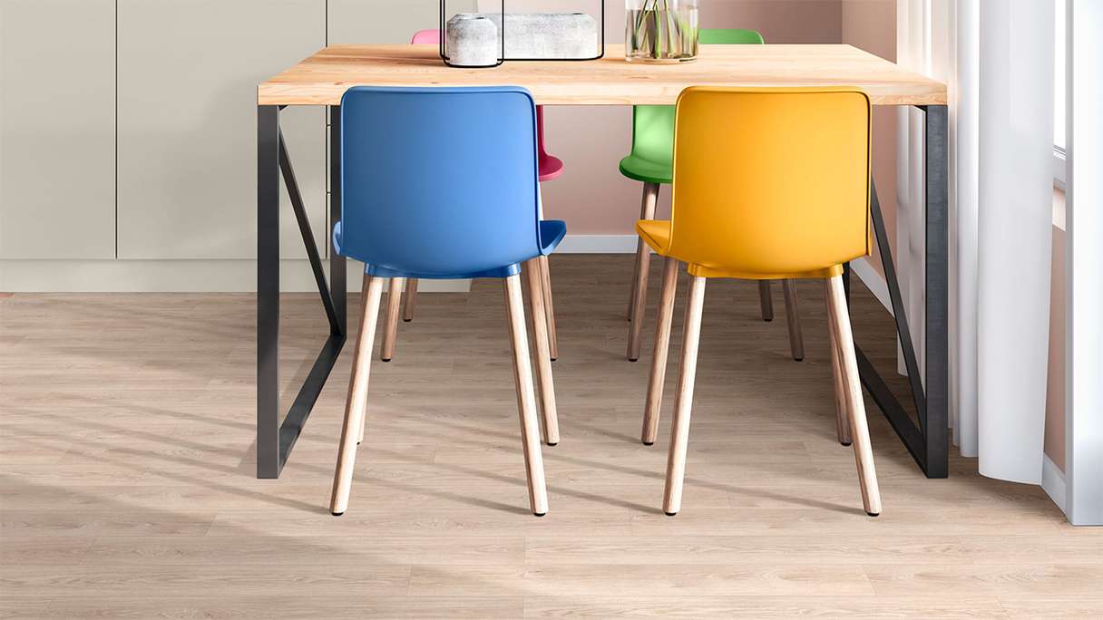 Vinile adesivo Forbo Enduro - Legno chiaro (69335DR3)