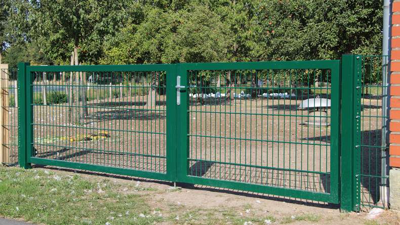 planeo cancello universale pesante 2-ali. asimmetrico Verde muschio inclusi i pali della porta