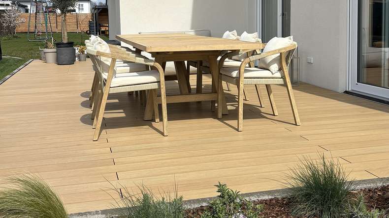 planeo CoEXWood WPC tavola con rivestimento solido - Sabbia/Caramello 3m strutturato