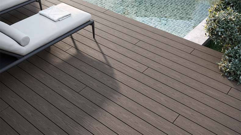 planeo CoEXWood WPC tavola con rivestimento solido - Grigio antracite/grigio-grigio 4.2m strutturato