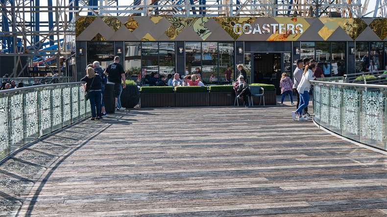 decking massiccio planeo Antica PureBoard - Rovere nero 3,6 m strutturato