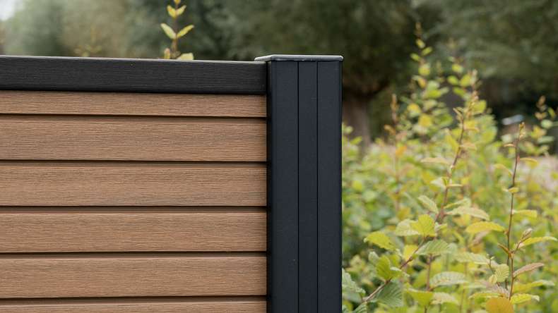 planeo LINEA - Recinzione ad innesto WPC CoEx Rhombus Burma Teak 176 x 183 cm