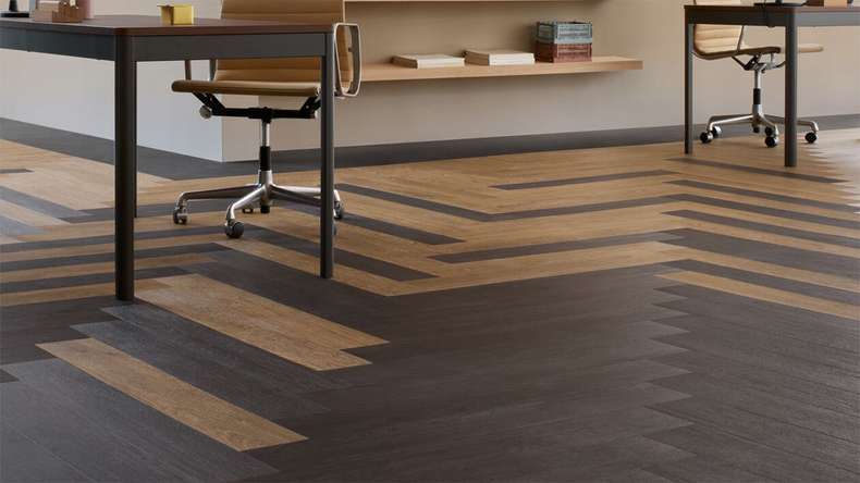 Vinile adesivo Forbo Allura Wood 55 - Rovere annerito (60061DR5)