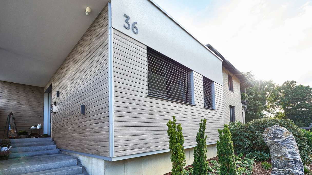 planeo Fassado - Rivestimento di facciata a fasce romboidali WPC grigio grafite