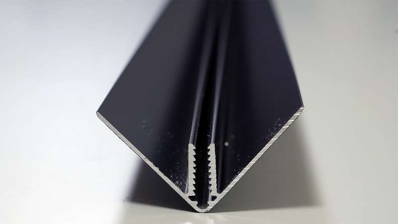 planeo Fassado - Profilo terminale d'angolo esterno in alluminio nero 2,90m