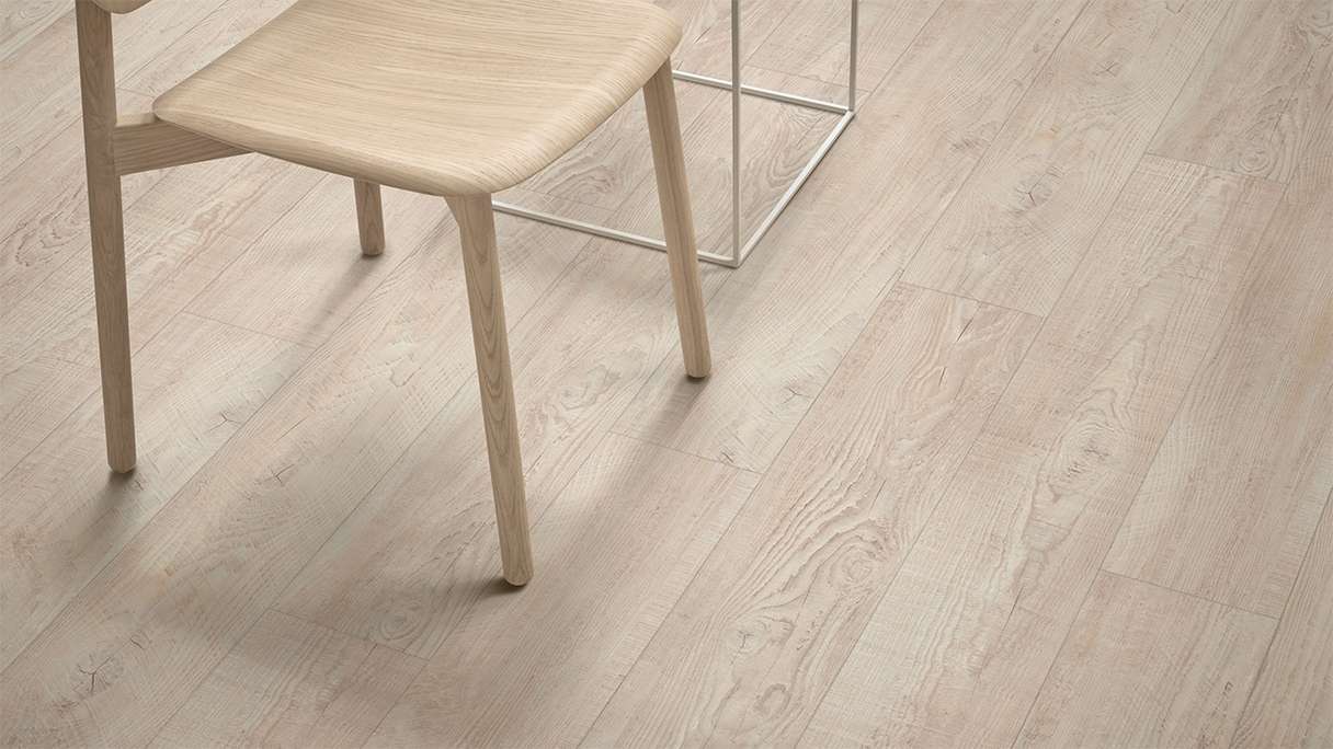 Vinile adesivo Forbo Enduro - Pino bianco (69184DR3)