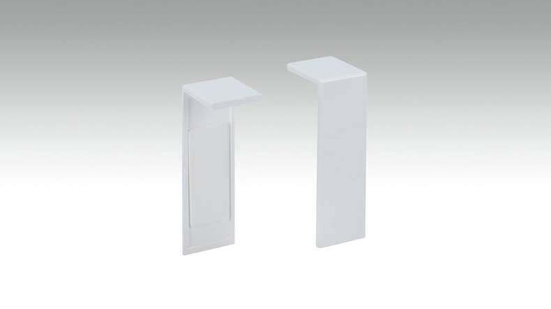 Pezzo di collegamento autoadesivo per battiscopa F100201M Modern White 18 x 50 mm - 2pz. (9062282001)