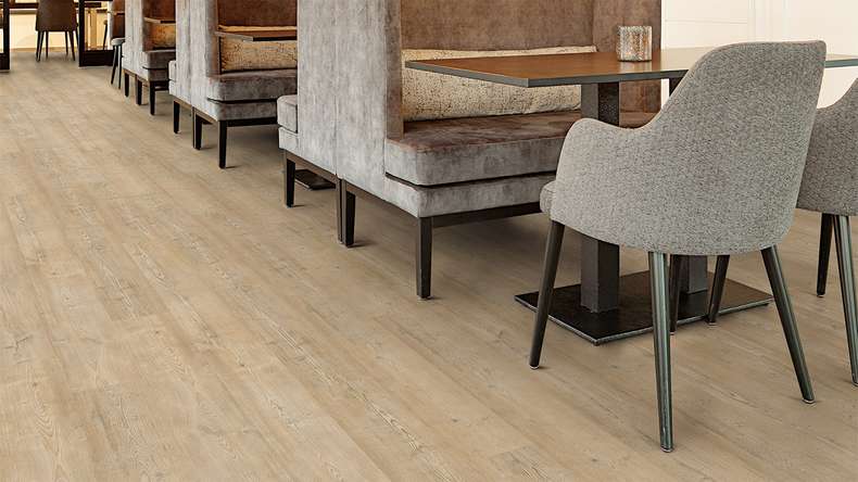 planeo Vinile rigido a incastro - FlexCore 55 Biscuit Oak | Isolamento acustico integrato (plfc-5101FS55)