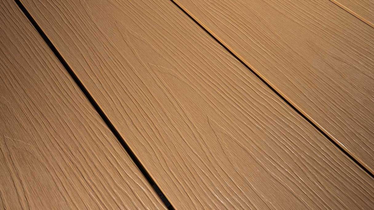 planeo MAXLine Nature - Pannello per decking XL rivestito in WPC CoEx camera cava - sabbia 3m strutturato/liscio spazzolato