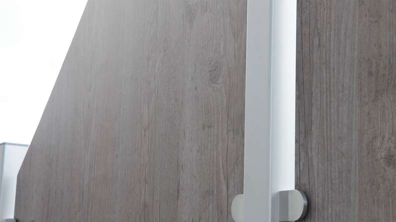 planeo Gardence Resistant - Recinzione privacy in HPL con bordo - aspetto legno 90 x 180cm