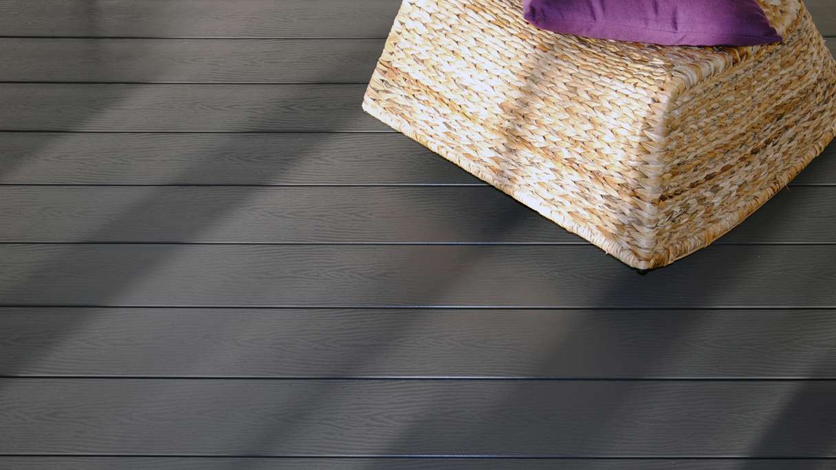 planeo pavimenti WPC - tavola per decking solido grigio-marrone 5.50m - scanalato