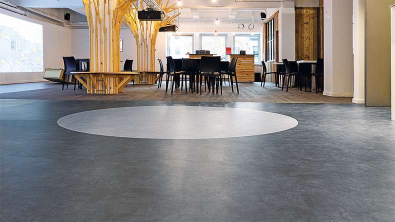 Forbo Allura Materiale 40 Vinile adesivo - Calcestruzzo carbonato 500 x 500 mm (62418DR4)
