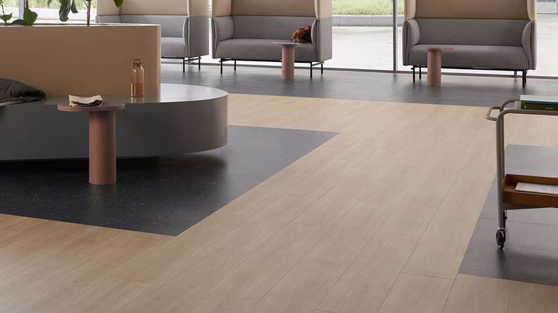 Vinile adesivo planeo - SilentIQ Wood 2in1 Rovenza | Isolamento acustico integrato (F-DW-SIQ-7035)