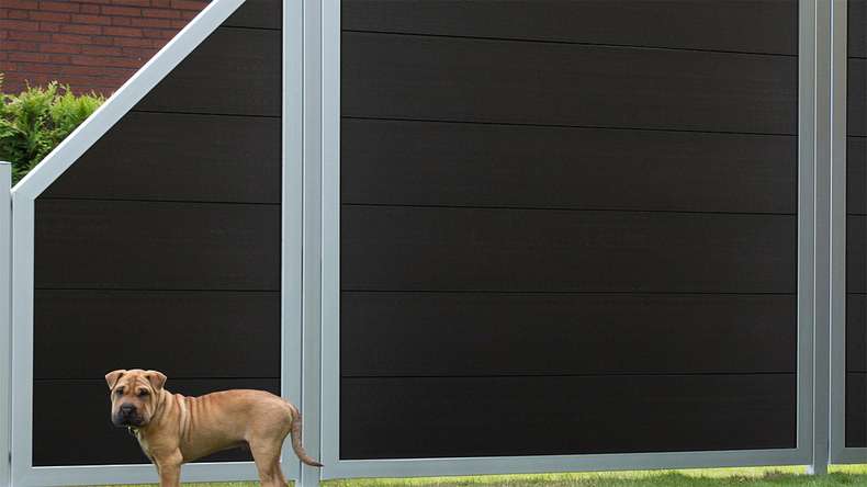 planeo Gardence Guard - Recinzione in BPC quadrata Grigio antracite con telaio in alluminio in argento