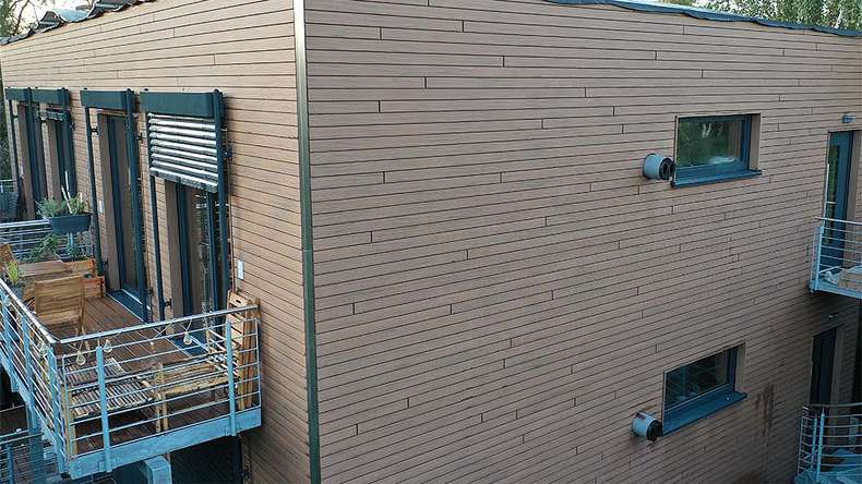 planeo Fassado - Modanatura a rombi in WPC Rivestimento di facciata marrone