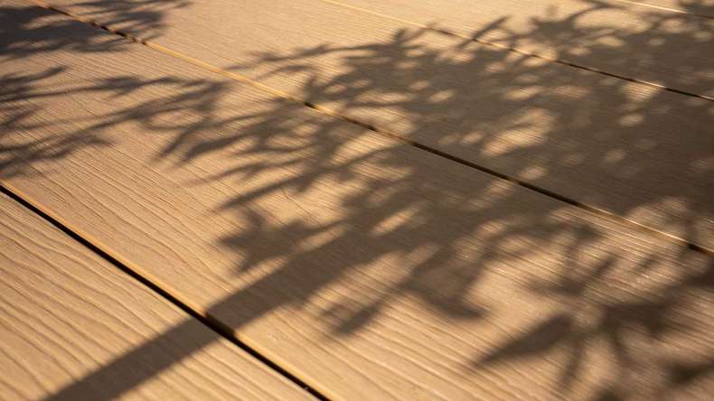 planeo MAXLine Nature - Pannello per decking XL rivestito in WPC CoEx camera cava - sabbia 3m strutturato/liscio spazzolato