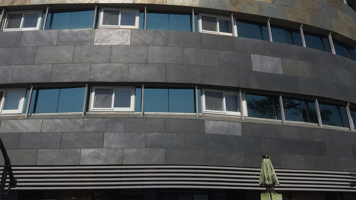 planeo EVOLITH Slate&Stone - Rivestimento in pietra naturale Stellar Void 1220 x 610 mm