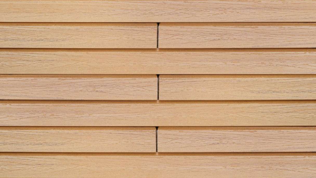 planeo Fassado - WPC rivestimento facciata a fasce romboidali in rovere marrone