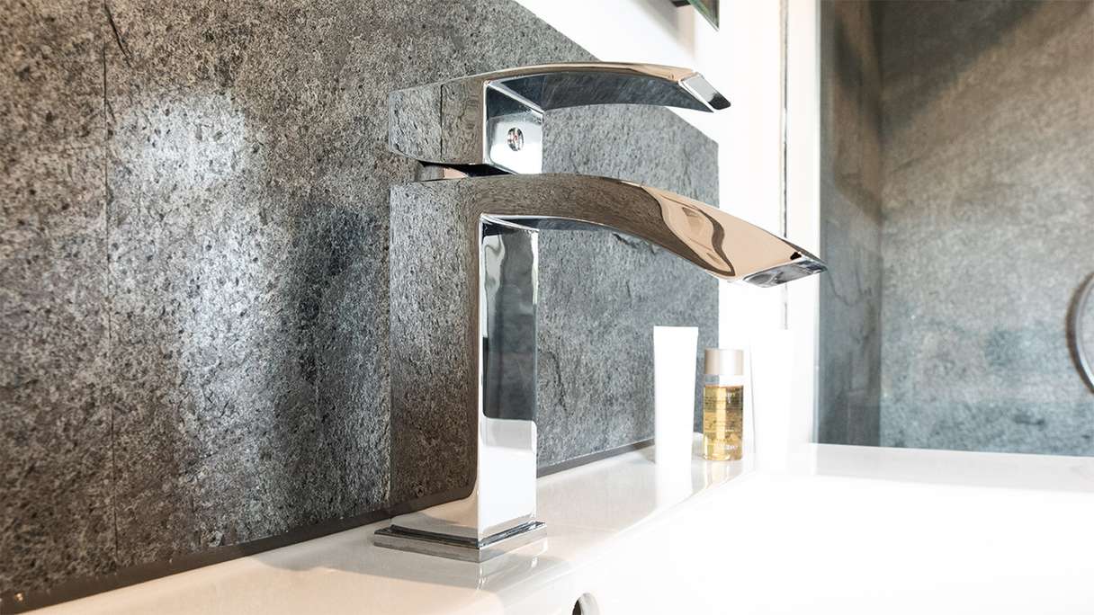 planeo EVOLITH Slate&Stone - Rivestimento in pietra naturale Urban Grey 1220 x 610 mm