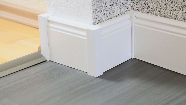 planeo angoli quadrati in legno 22mm 4pz.