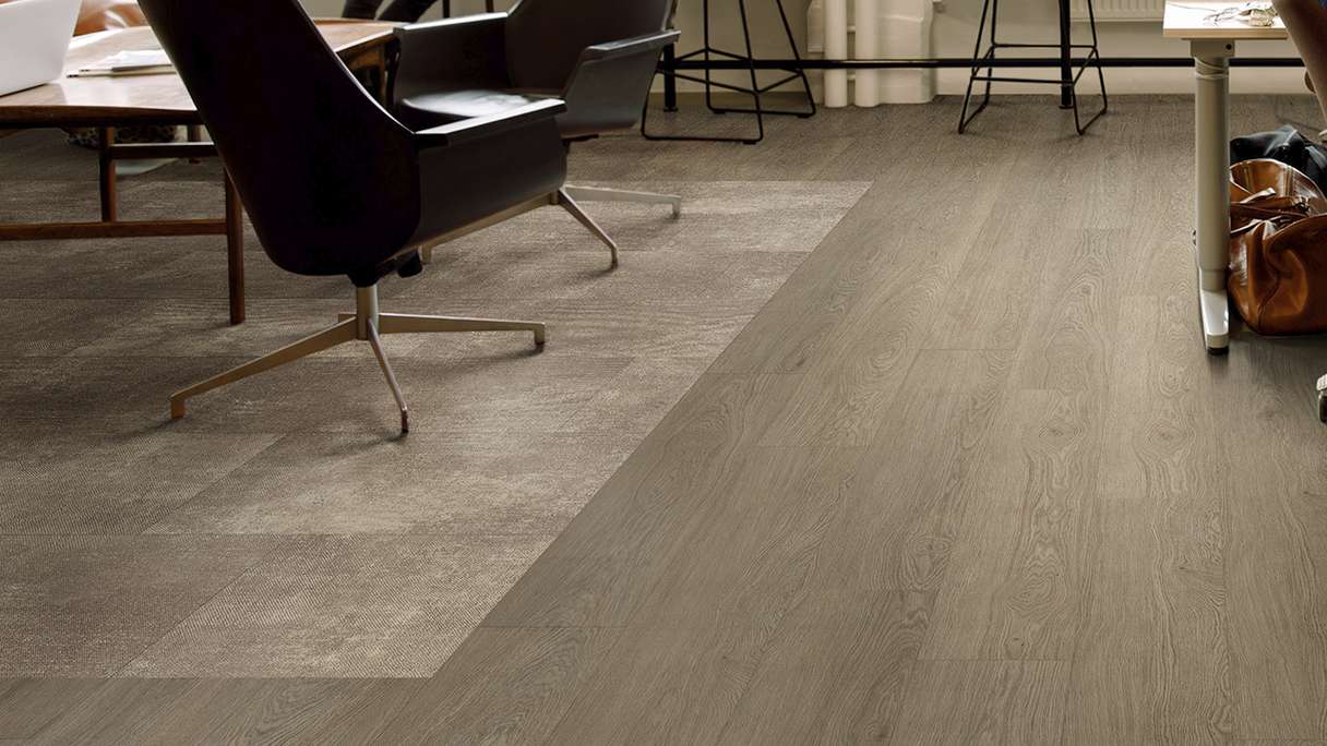 Gerflor Klick Vinyl Rigid - Creation 55 Clic EIR Lounge Oak Chestnut | Goffratura sincronizzata (60691274)
