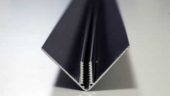 planeo Fassado - Profilo terminale d'angolo esterno in alluminio nero 2,90m