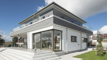 planeo Fassado - Rivestimento di facciata a fasce romboidali WPC grigio grafite