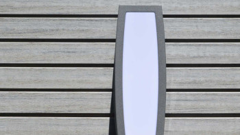 planeo Fassado - Rivestimento di facciata a fasce romboidali WPC grigio grafite