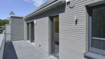 planeo Fassado - Rivestimento di facciata a fasce romboidali WPC grigio grafite