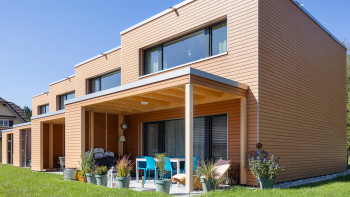 planeo Fassado - Rivestimento di facciata a rombi in WPC Prime marrone ambra