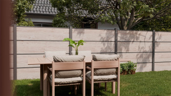 planeo Gardence Resistant - recinzione a innesto HPL effetto legno 180 x 183 cm