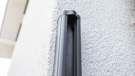 planeo Solid - battiscopa universale in alluminio antracite 200cm