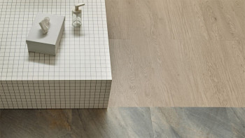 Vinile adesivo Forbo Allura Wood 55 - Rovere bianco elegante (60064DR5)