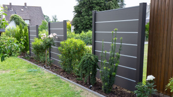 planeo Gardence Premium WPC Fence XL - grigio antracite co-ex 180 x 180 cm